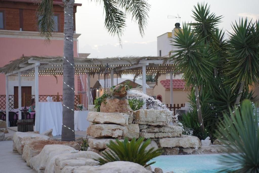 Il Germoglio Hotell Bisceglie Eksteriør bilde